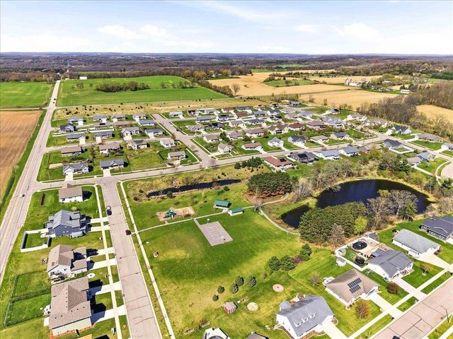 1421 21st Street, Baraboo, WI 53913