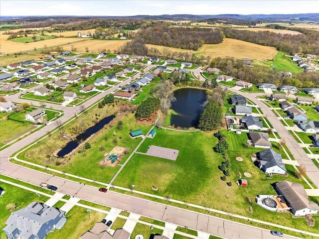 1421 21st Street, Baraboo, WI 53913