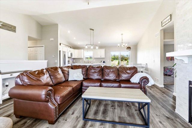 1421 21st Street, Baraboo, WI 53913