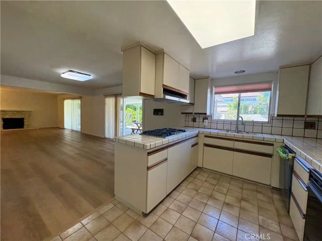 2125 W 236th Pl, Torrance, CA 90501