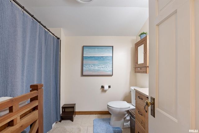 905 1ST Street, Camanche, IA 52730