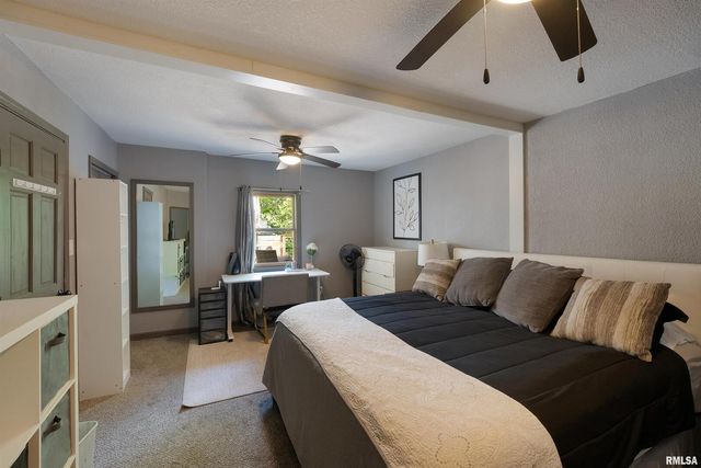 905 1ST Street, Camanche, IA 52730