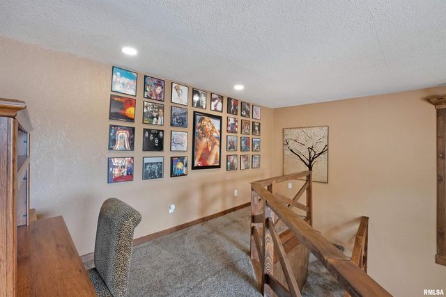 905 1ST Street, Camanche, IA 52730