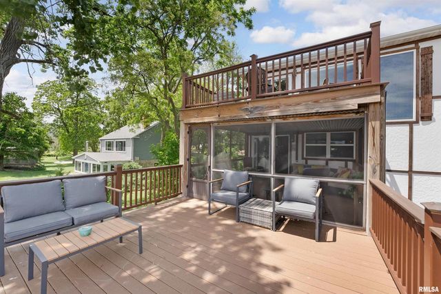 905 1ST Street, Camanche, IA 52730