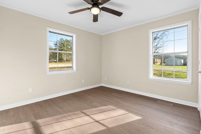 135 Cedar Point Lane, South Pittsburg, TN 37380