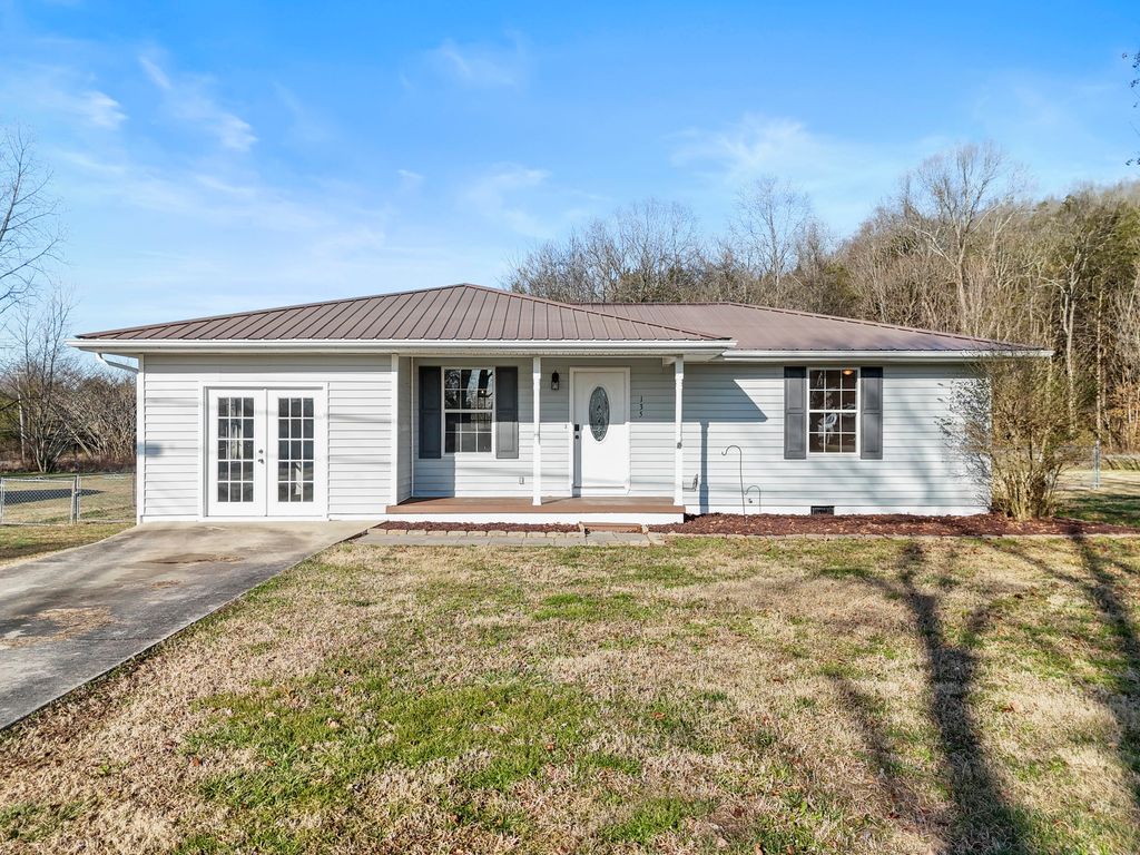 135 Cedar Point Lane, South Pittsburg, TN 37380