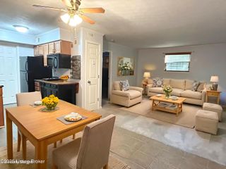 203 Middletown Square, Louisville, KY 40243