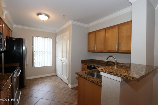 2025 E CAMPBELL Avenue 103, Phoenix, AZ 85016