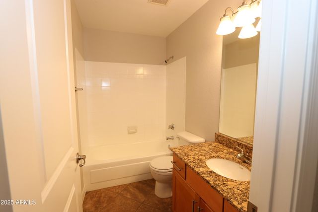 2025 E CAMPBELL Avenue 103, Phoenix, AZ 85016