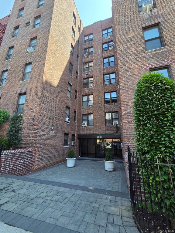 37-51 86th Street 3B, Jackson Heights, NY 11372