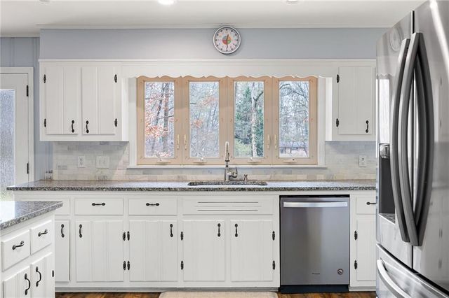 2017 Pine Hill NW Circle, Kennesaw, GA 30144