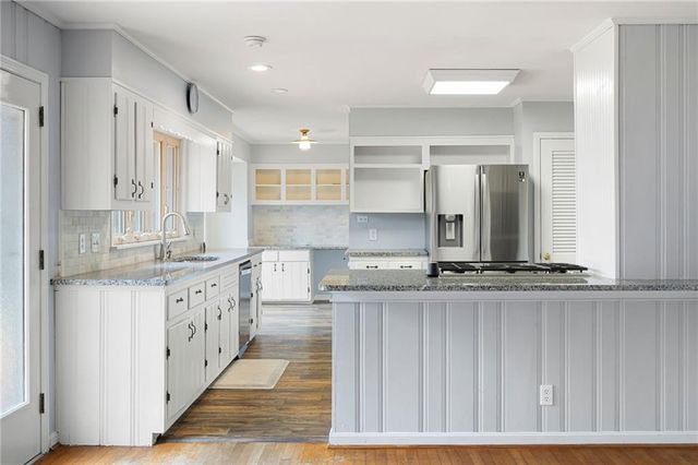 2017 Pine Hill NW Circle, Kennesaw, GA 30144