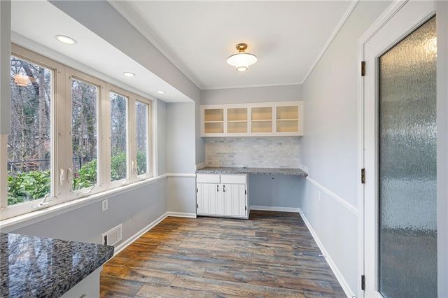 2017 Pine Hill NW Circle, Kennesaw, GA 30144