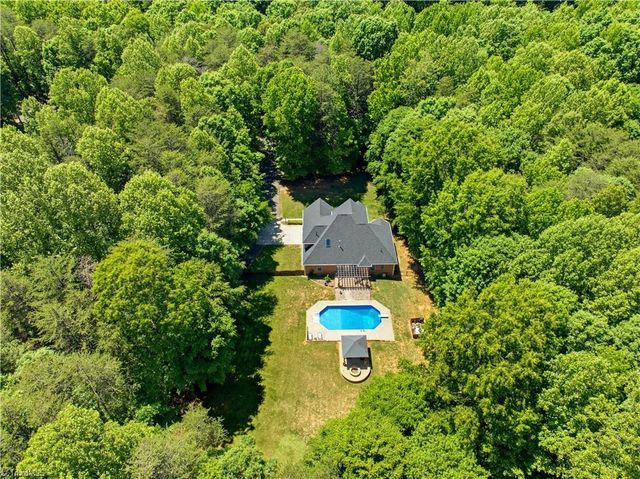 355 Rabbit Farm Trail, Advance, NC 27006