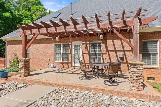 355 Rabbit Farm Trail, Advance, NC 27006