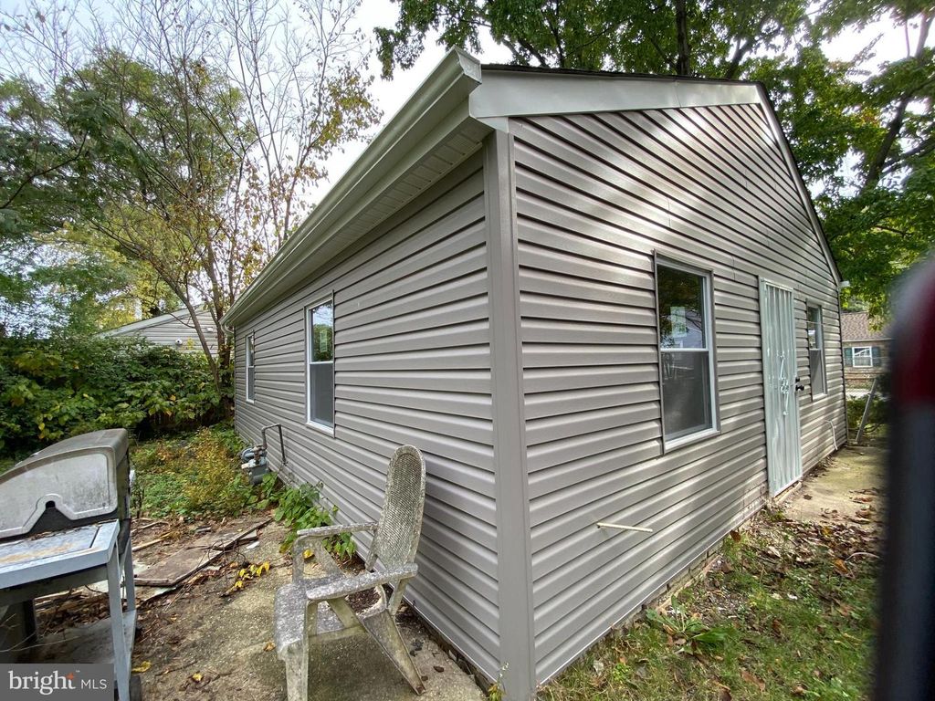 907 MENTOR AVE, Capitol Heights, MD 20743