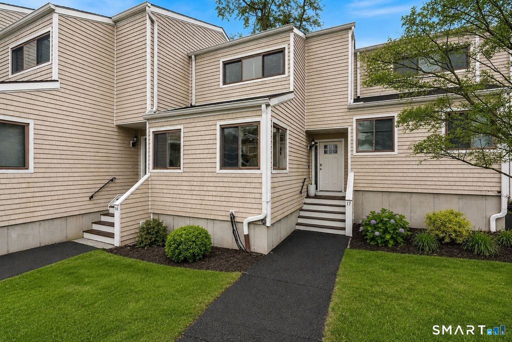 1463 Black Rock Turnpike 17, Fairfield, CT 06825