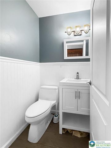 276 Poplar Street, Catasauqua Boro, PA 18032