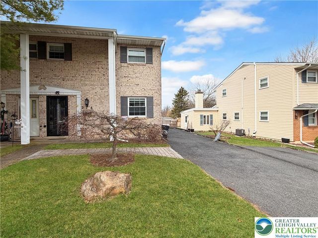 276 Poplar Street, Catasauqua Boro, PA 18032