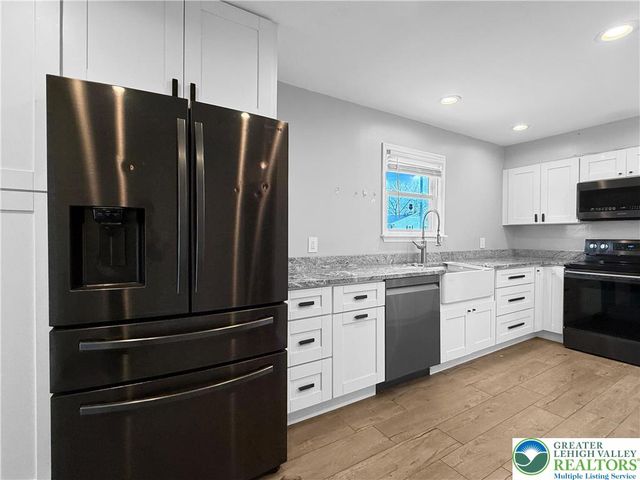 276 Poplar Street, Catasauqua Boro, PA 18032