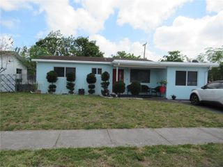 6910 SW 26th Ct, Miramar, FL 33023