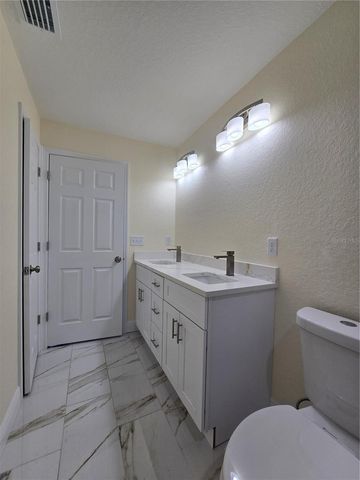 362 LOCUST ROAD, Ocala, FL 34472