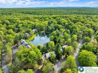 216 Snow Ridge Circle, Kidder Township N, PA 18624