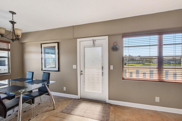 33 Fanshaw A A, Boca Raton, FL 33434