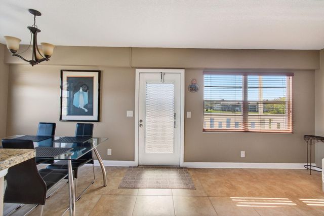 33 Fanshaw A A, Boca Raton, FL 33434