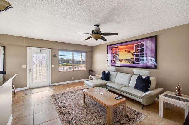 33 Fanshaw A A, Boca Raton, FL 33434