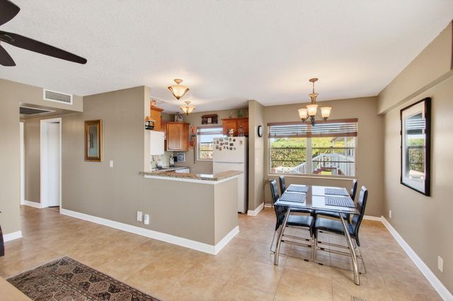 33 Fanshaw A A, Boca Raton, FL 33434