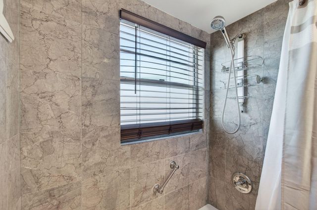 33 Fanshaw A A, Boca Raton, FL 33434