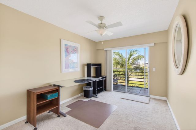 33 Fanshaw A A, Boca Raton, FL 33434