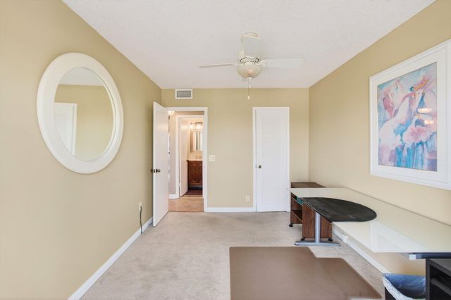 33 Fanshaw A A, Boca Raton, FL 33434