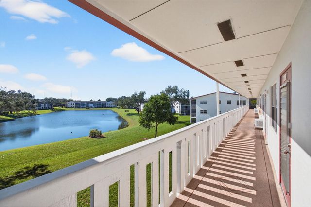 33 Fanshaw A A, Boca Raton, FL 33434