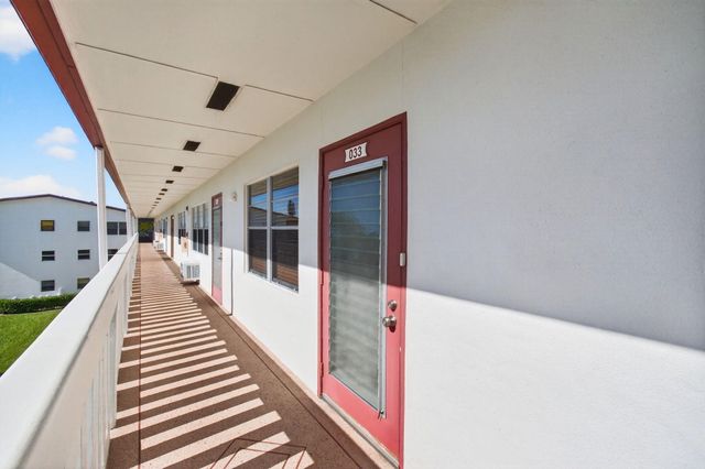 33 Fanshaw A A, Boca Raton, FL 33434