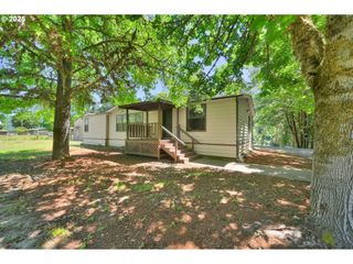 7349 HENDERER Rd, Elkton, OR 97436