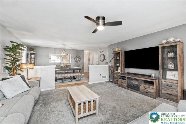 1928 Vintage Drive, Bethlehem Twp, PA 18045