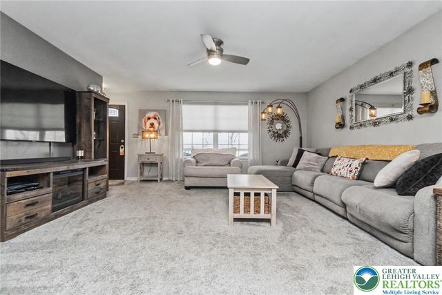 1928 Vintage Drive, Bethlehem Twp, PA 18045