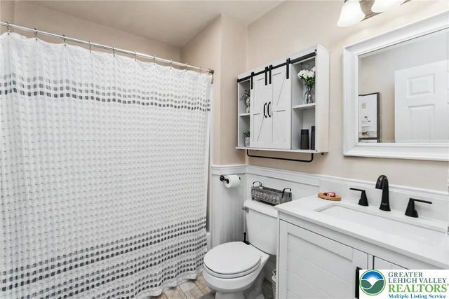 1928 Vintage Drive, Bethlehem Twp, PA 18045