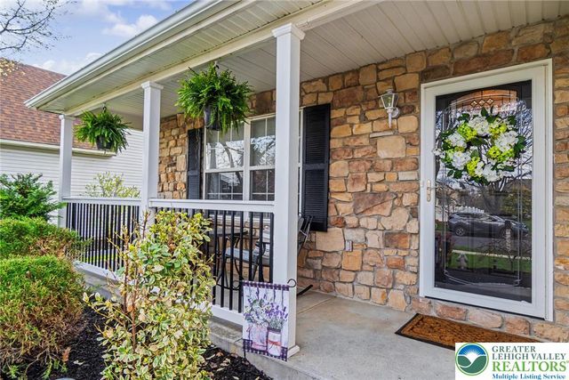1928 Vintage Drive, Bethlehem Twp, PA 18045