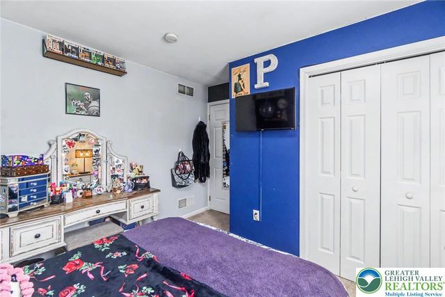 1928 Vintage Drive, Bethlehem Twp, PA 18045