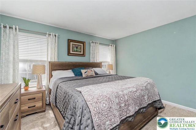 1928 Vintage Drive, Bethlehem Twp, PA 18045