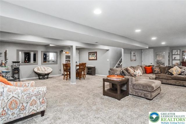 1928 Vintage Drive, Bethlehem Twp, PA 18045