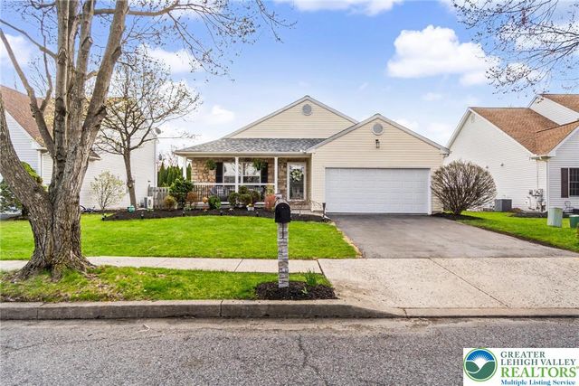 1928 Vintage Drive, Bethlehem Twp, PA 18045