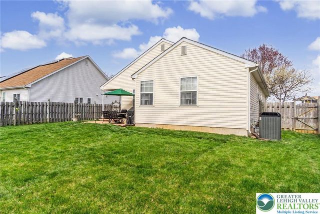 1928 Vintage Drive, Bethlehem Twp, PA 18045