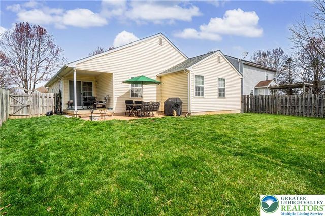 1928 Vintage Drive, Bethlehem Twp, PA 18045