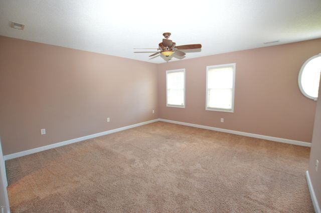 318 Osprey Point Drive, Sneads Ferry, NC 28460