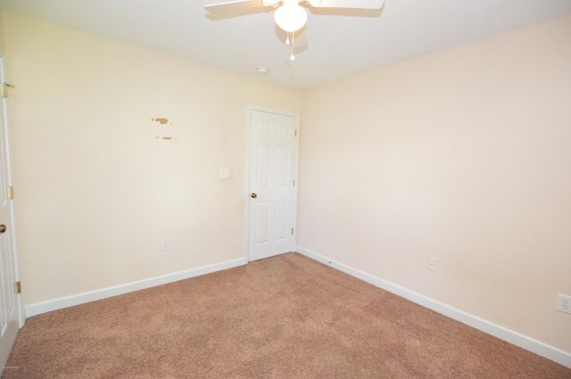318 Osprey Point Drive, Sneads Ferry, NC 28460