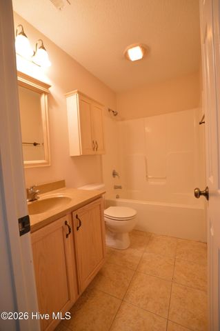 318 Osprey Point Drive, Sneads Ferry, NC 28460